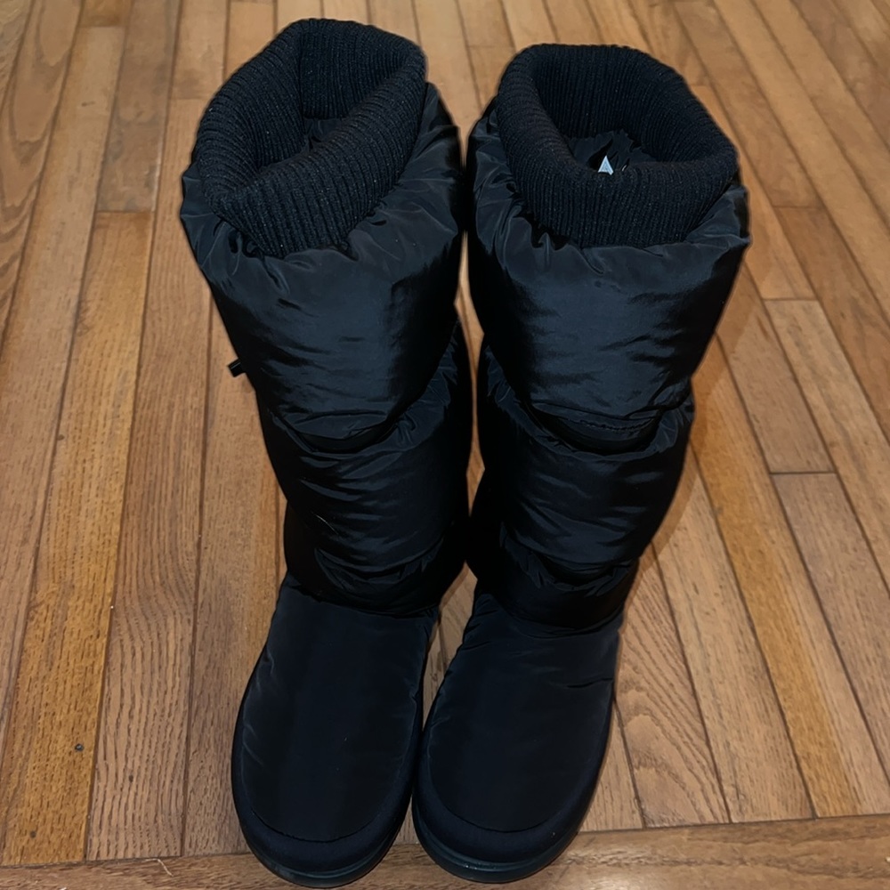 UGG  Women Classic Maxi Ultra Tall boots - Picture 3 of 16